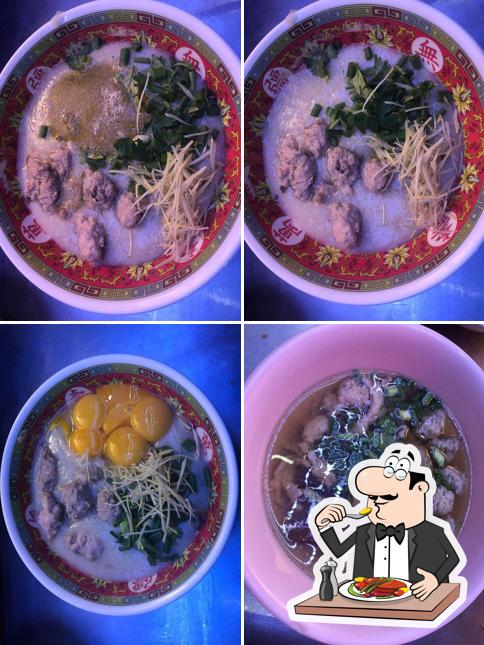ร้านเกาเหลาเลือดหมู - โจ๊กรสเด็ด เฮียตือ