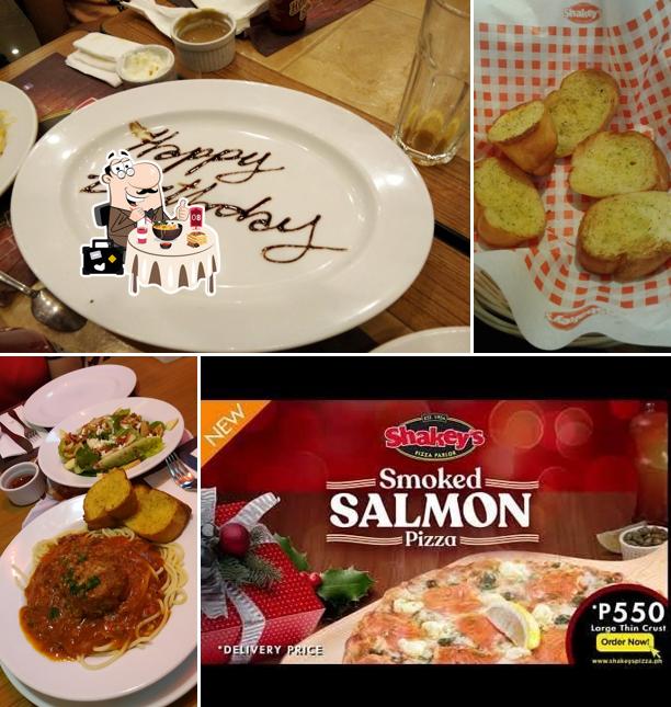 Shakey's Pizza Parlor - New Halang