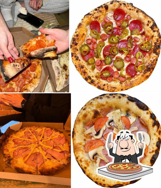 Oven Pizza Family