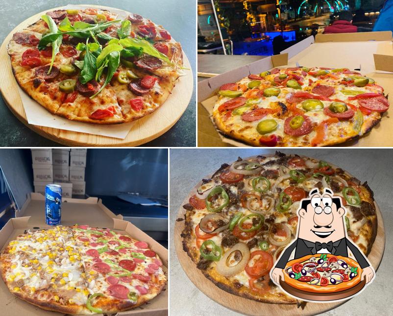 Social XL Pizza Burger