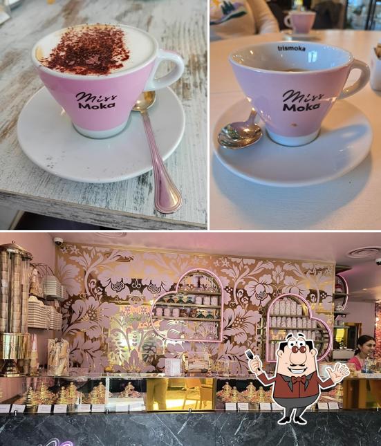 Medea Lounge Cafe