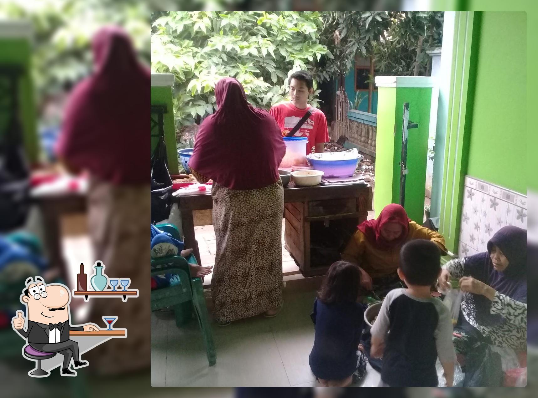 Nasi Uduk Umi Lilis