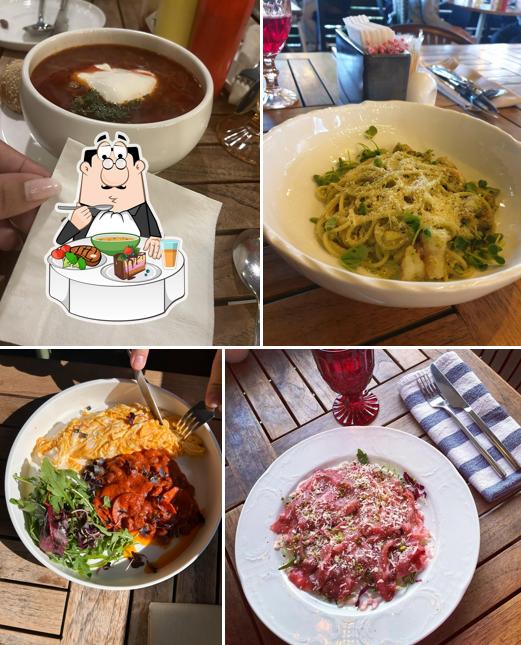 Китайский кисло-острый суп в "Шатре"