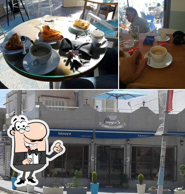 Café Mouya's