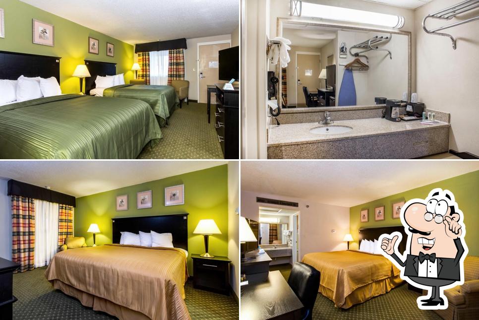 Quality Inn & Suites Moline - Quad Cities