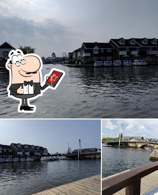 The Waterside Terrace bar and restaurant