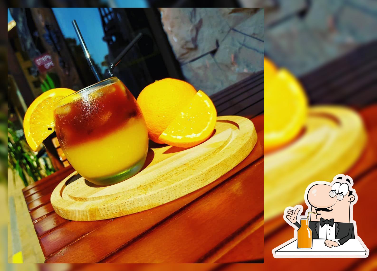 Coffee In кофе пирожное сендвичи круассаны Адлер Сочи