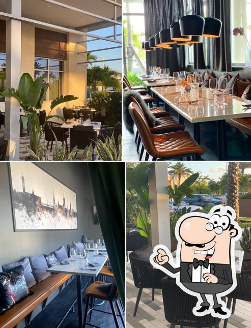 Waxin's Restaurant & Bar, Palm Beach Gardens