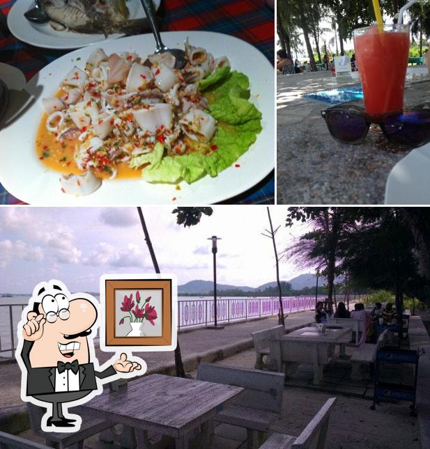Lom Tha Lay Seafood Restaurant