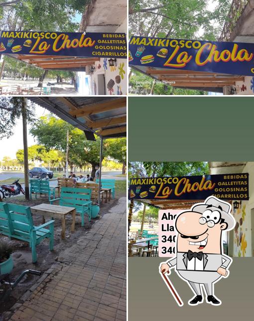 LA CHOLA