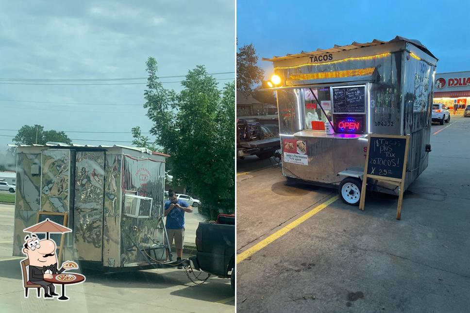 Los 3 Hermanos Taco Stand
