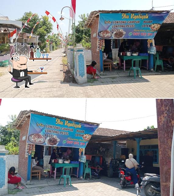 Warung pecel ibu ngatiyah