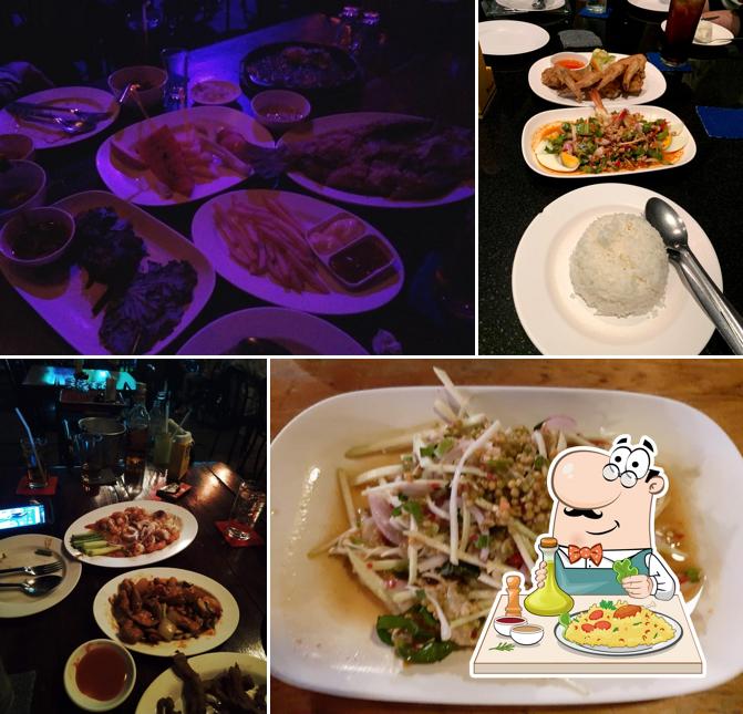 ร้านฝากจันทร์