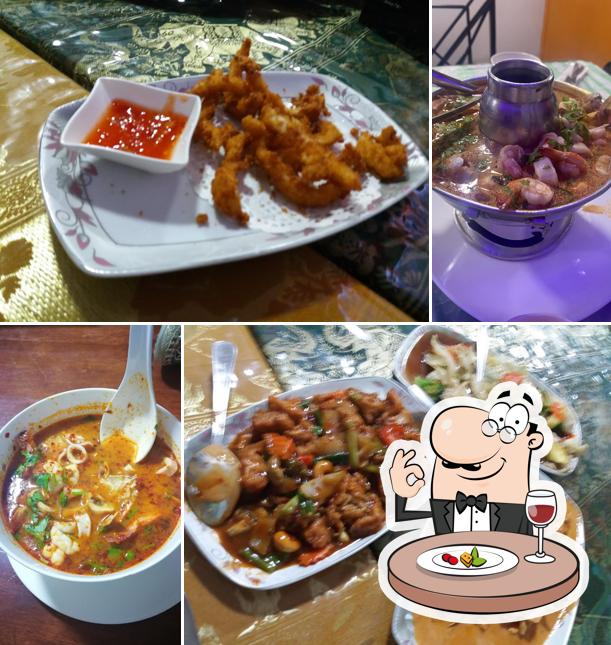 Alhooury Restaurant Seafood & Thai Food