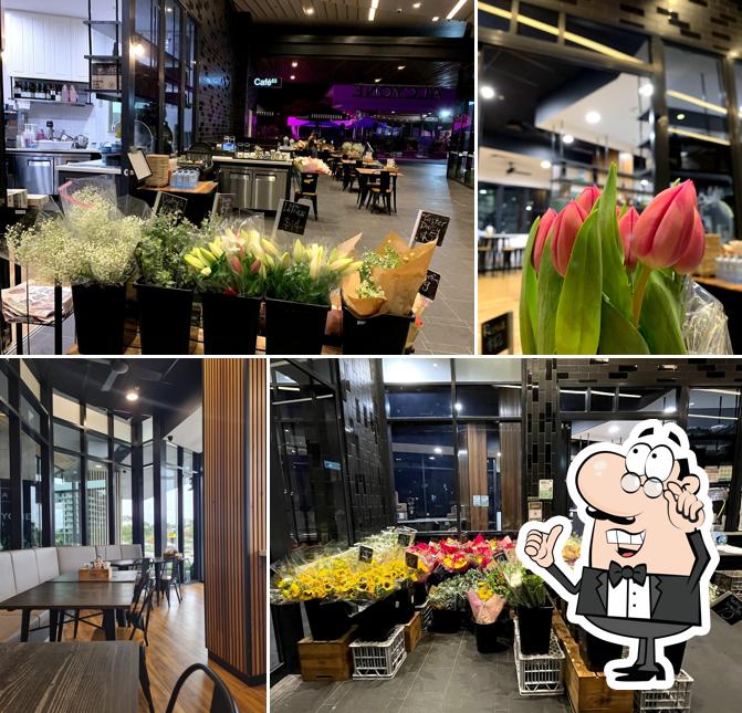 H CAFE & BAR Portside