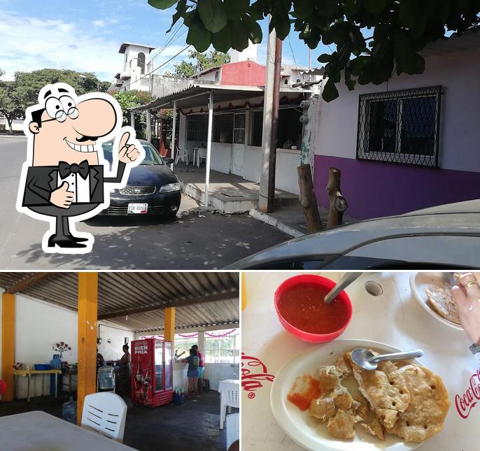 Sopes y cafe el pollito