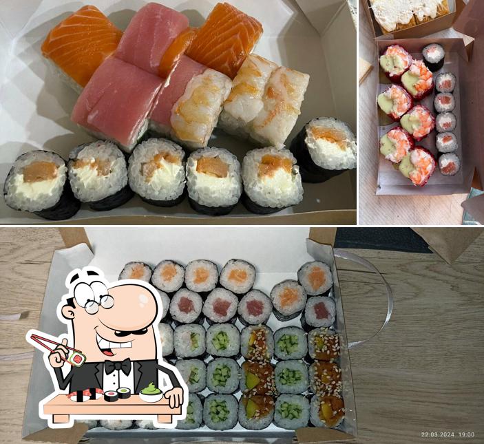 В "Rolls factory" попробуйте суши и роллы