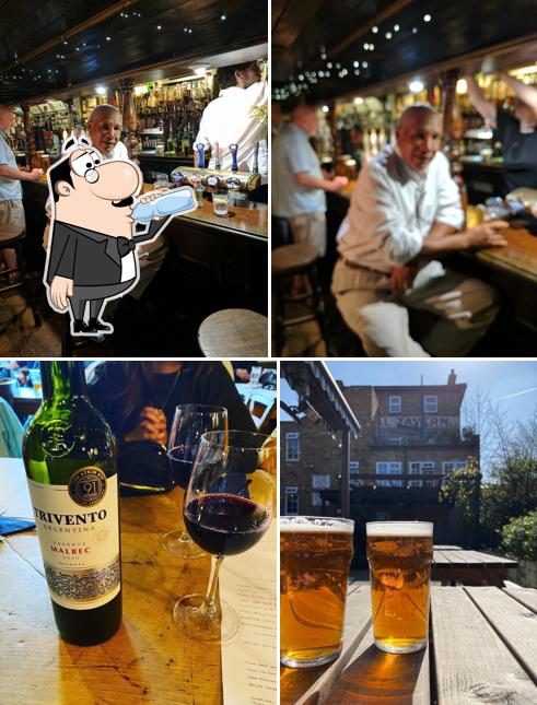 The Oval Tavern