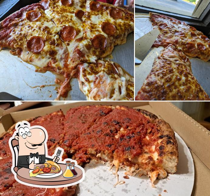 Mac's Pizza & Poker