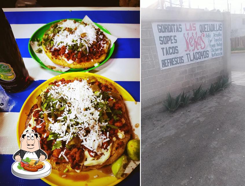 Sopes La Tia