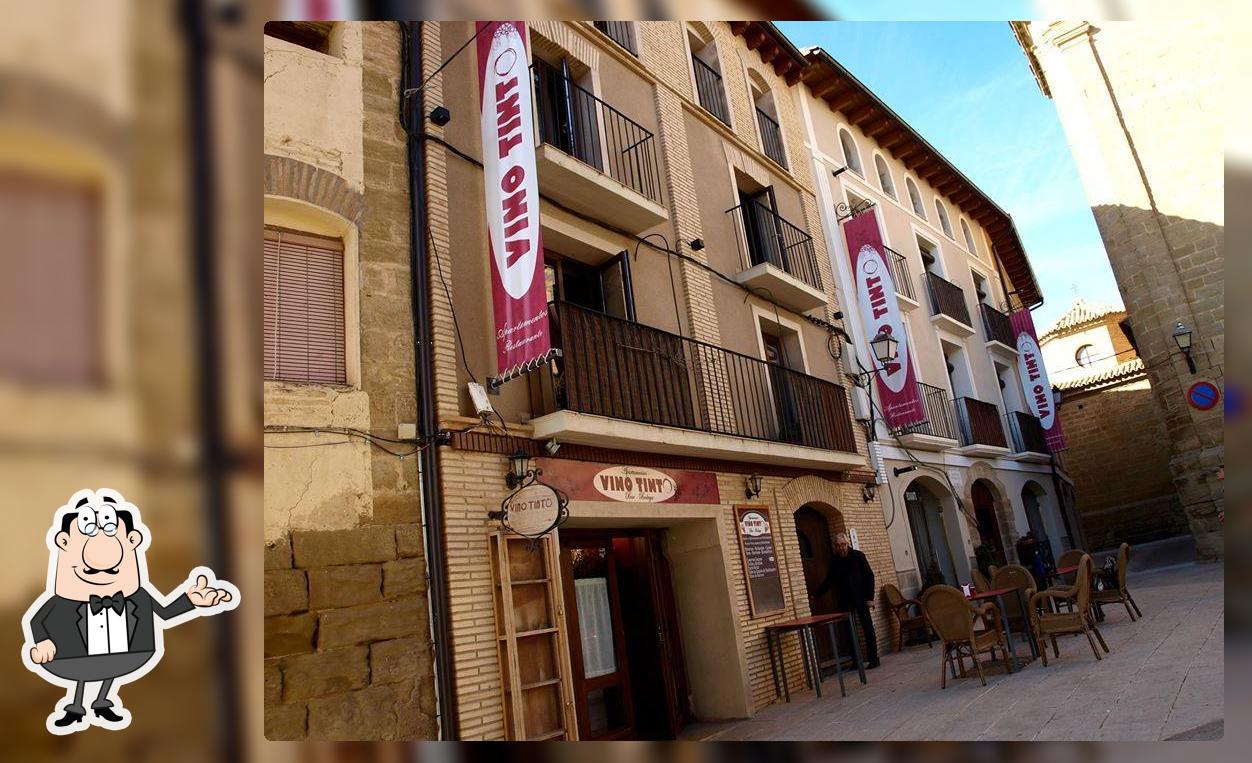 Vino tinto gerencia Adahuesca