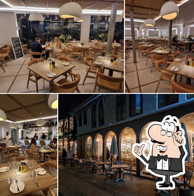 Harry's Beach Restaurant