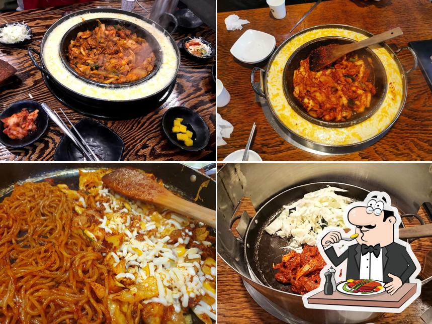 Yoogane Chicken Galbi (Myeongdong 3rd Branch)