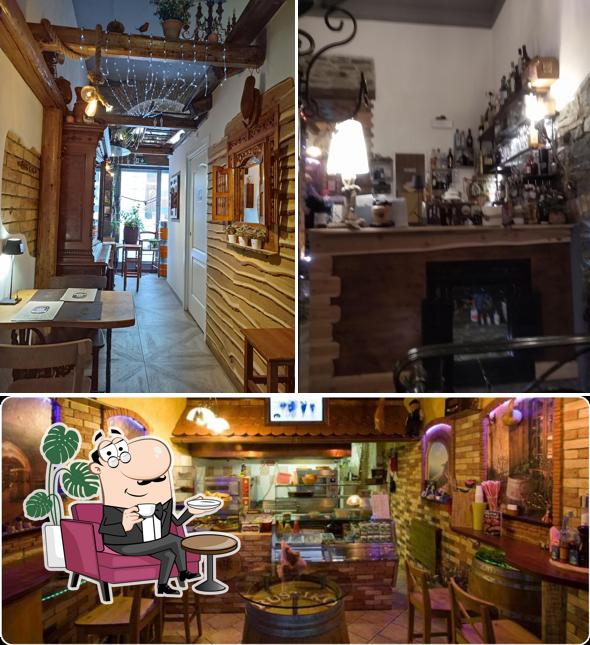 Посмотрите на внутренний интерьер "Rustiko"