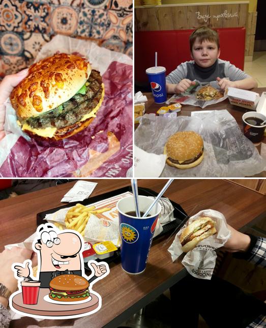 Закажите гамбургеры в "Бургере Кинг"