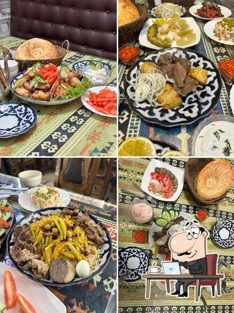 Посмотрите на внутренний интерьер "Самарканд"