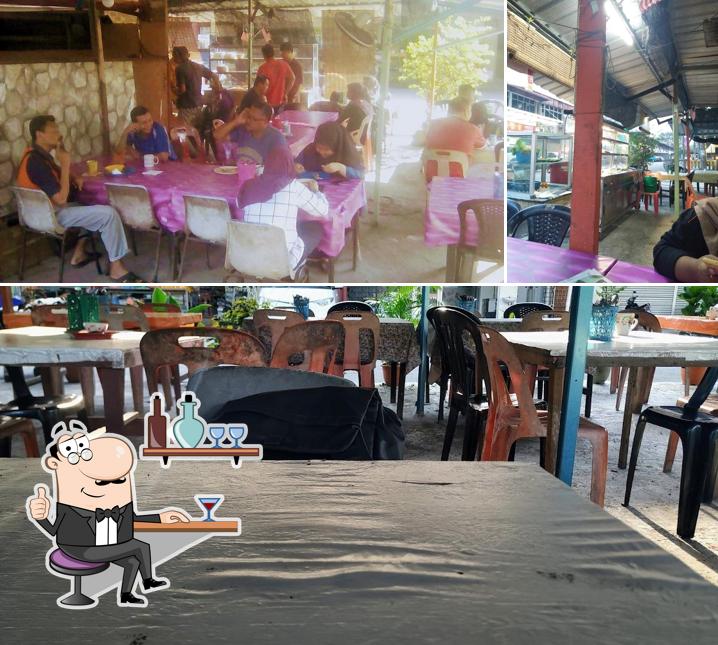 Warung Angah Delima