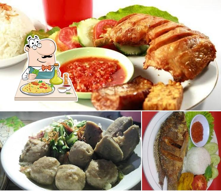 AYAM GEPREK KAKUNG