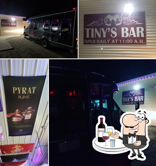 Tiny's Bar