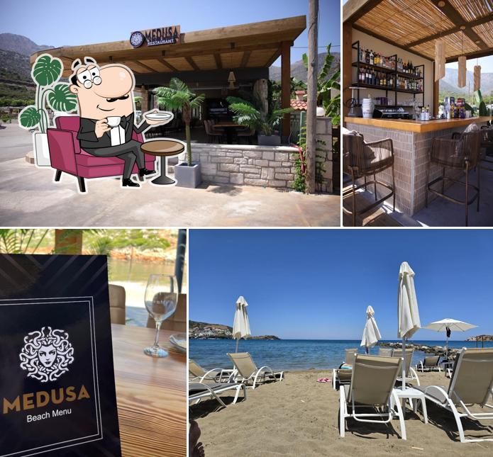 Medousa restaurant cocktail beach bar