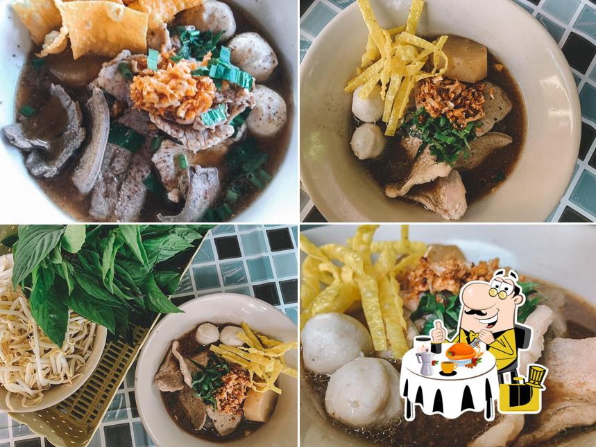 ก๋วยเตี๋ยวเรือบ้านสวน 65 by Jankaew