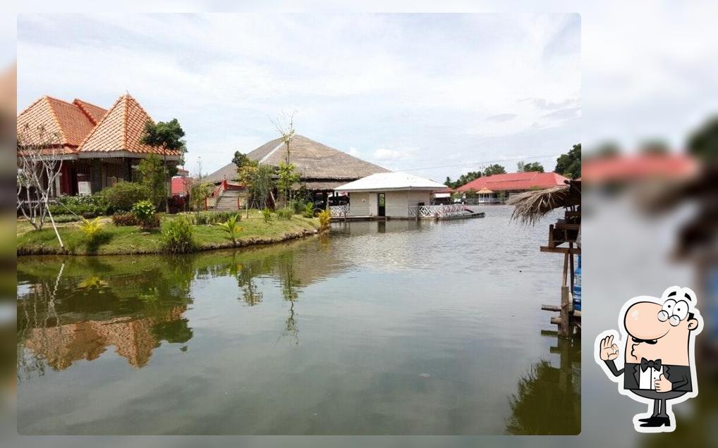 2499 Cafe @ Samphan Nam Floating Market
