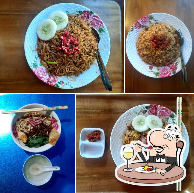 Medan Foodcourt Chinese Food
