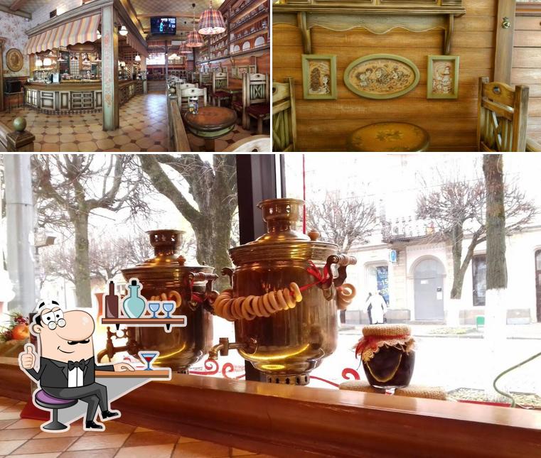 Внутреннее оформление и еда - все это можно увидеть на этом фото из Самовар