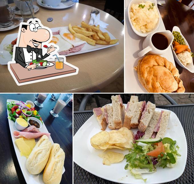 The Courtyard Restaurant & Coffee Shop