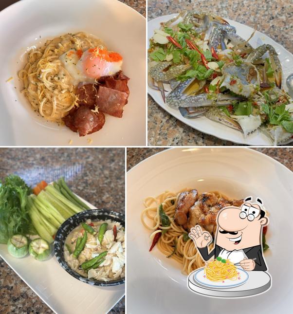 ร้านเพลิญ - Plearn Restaurant แปลงยาว