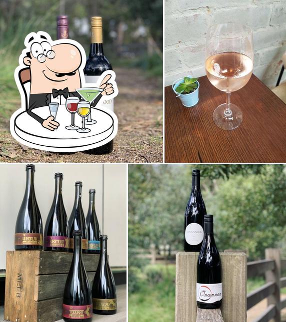 Wines on Poath