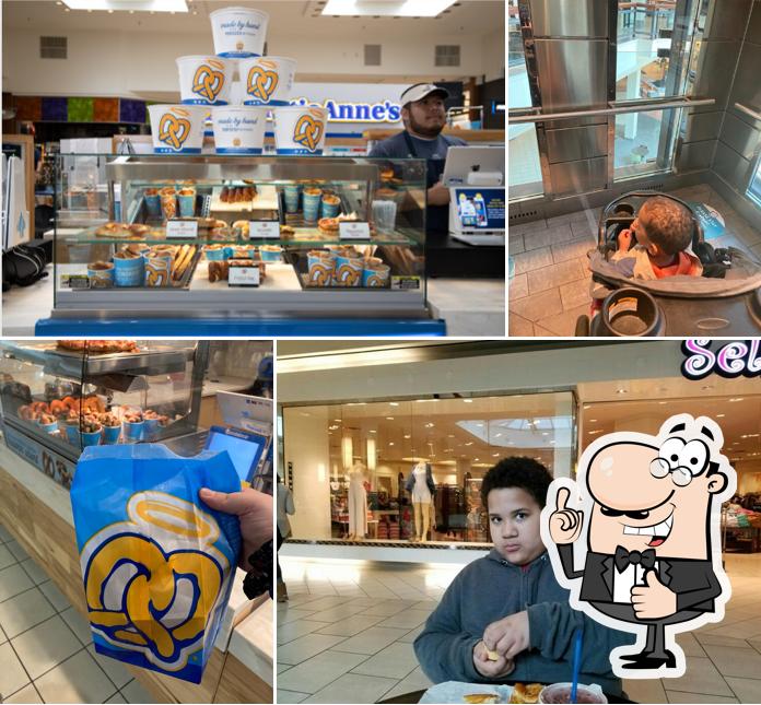 Auntie Anne's