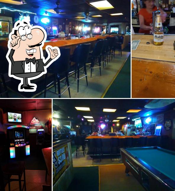 Sharwood Lounge