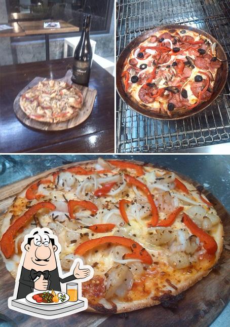 Tony 's Italian Pizzeria