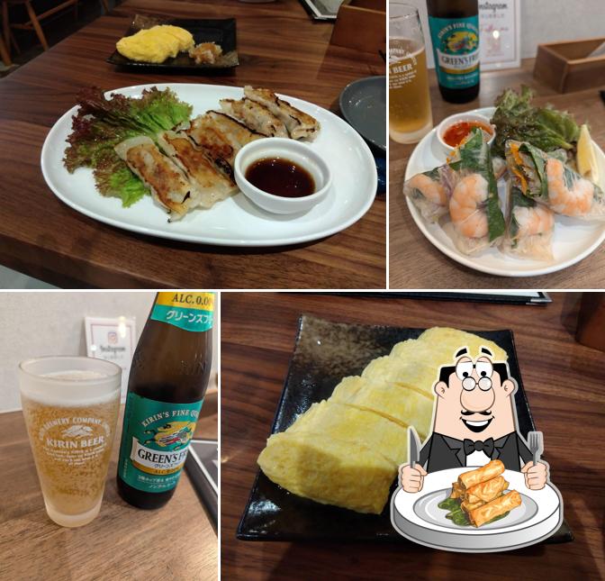 cafe dining bar 313