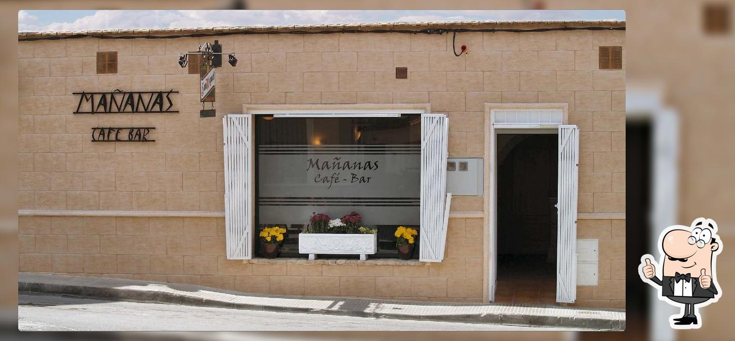 Mananas Cafe/Bar