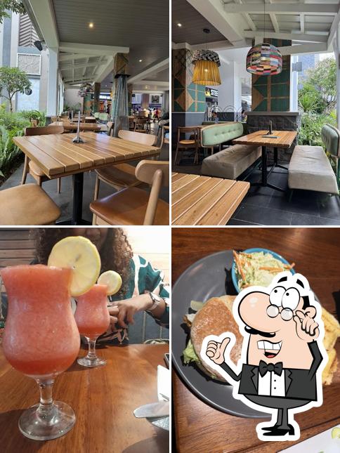 Nando's Bagatelle