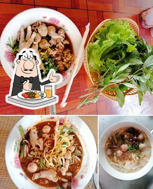 ร้านก๋วยเตี๋ยว​&ก๋วยจั๊บ​เจ้แป้ง