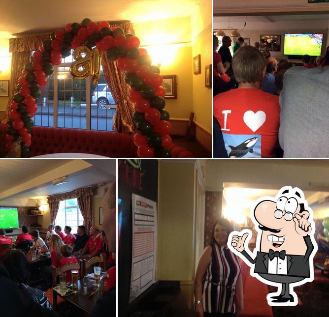 Railway Inn Rhosddu