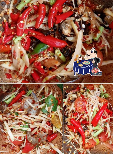 ร้านส้มตำอารีย์หน้าสุขศาลา